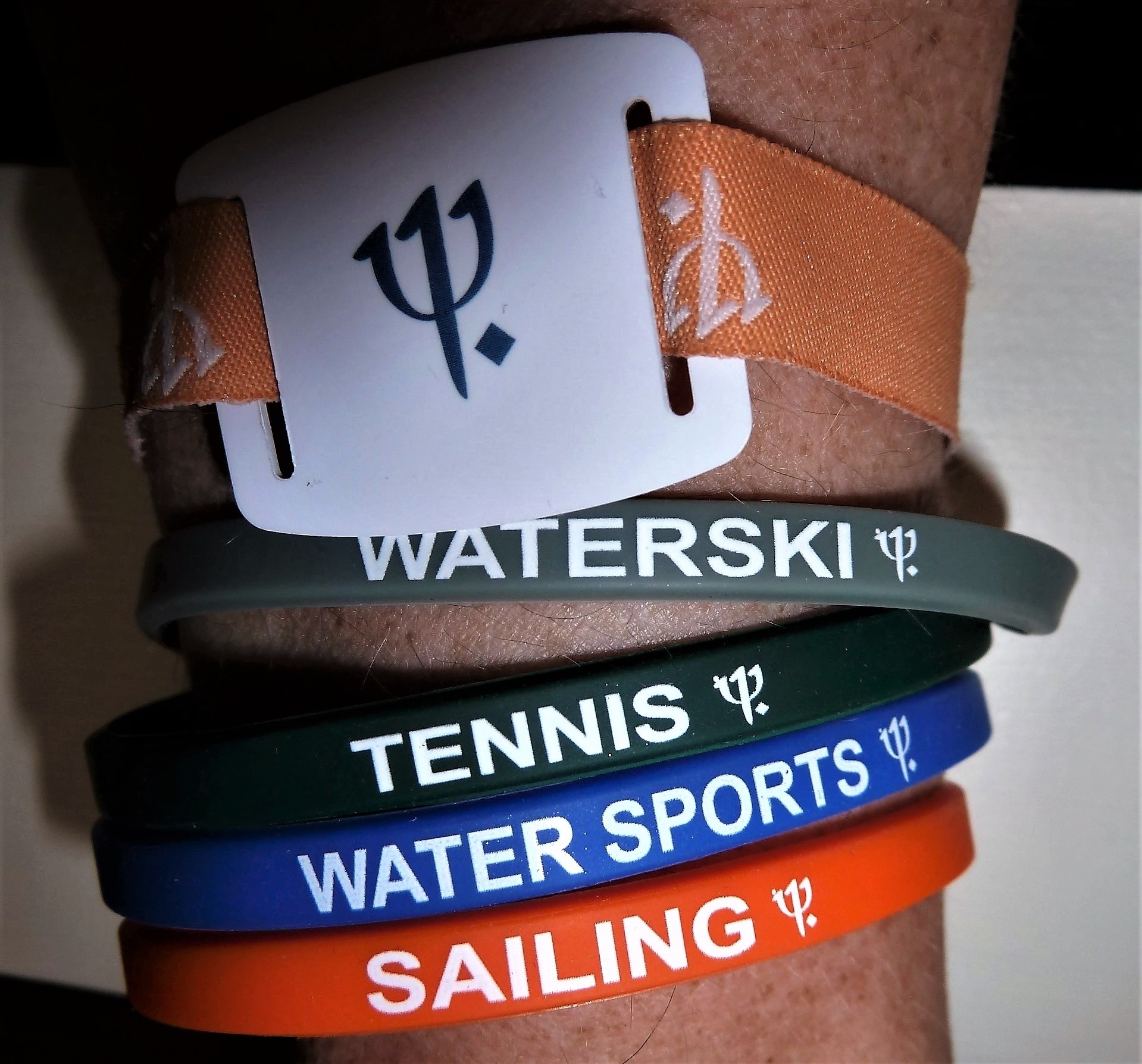 Bracelets Sports à moi.JPG